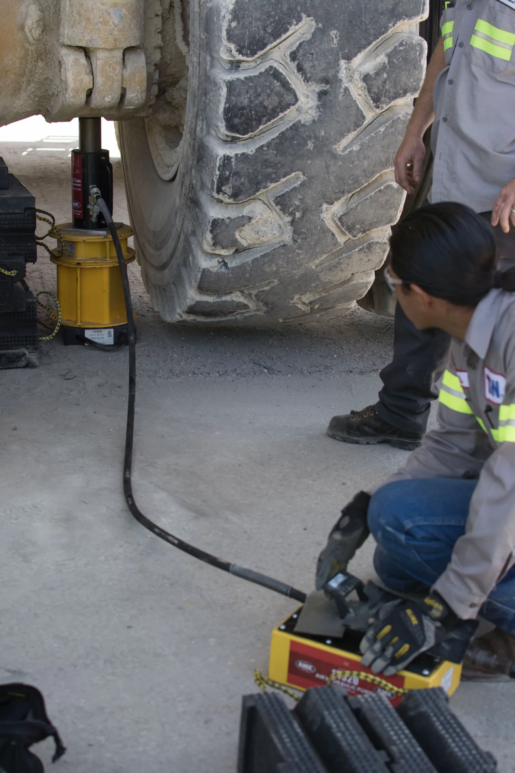 6' (1.83 meter) Hydraulic Hose - Image 2
