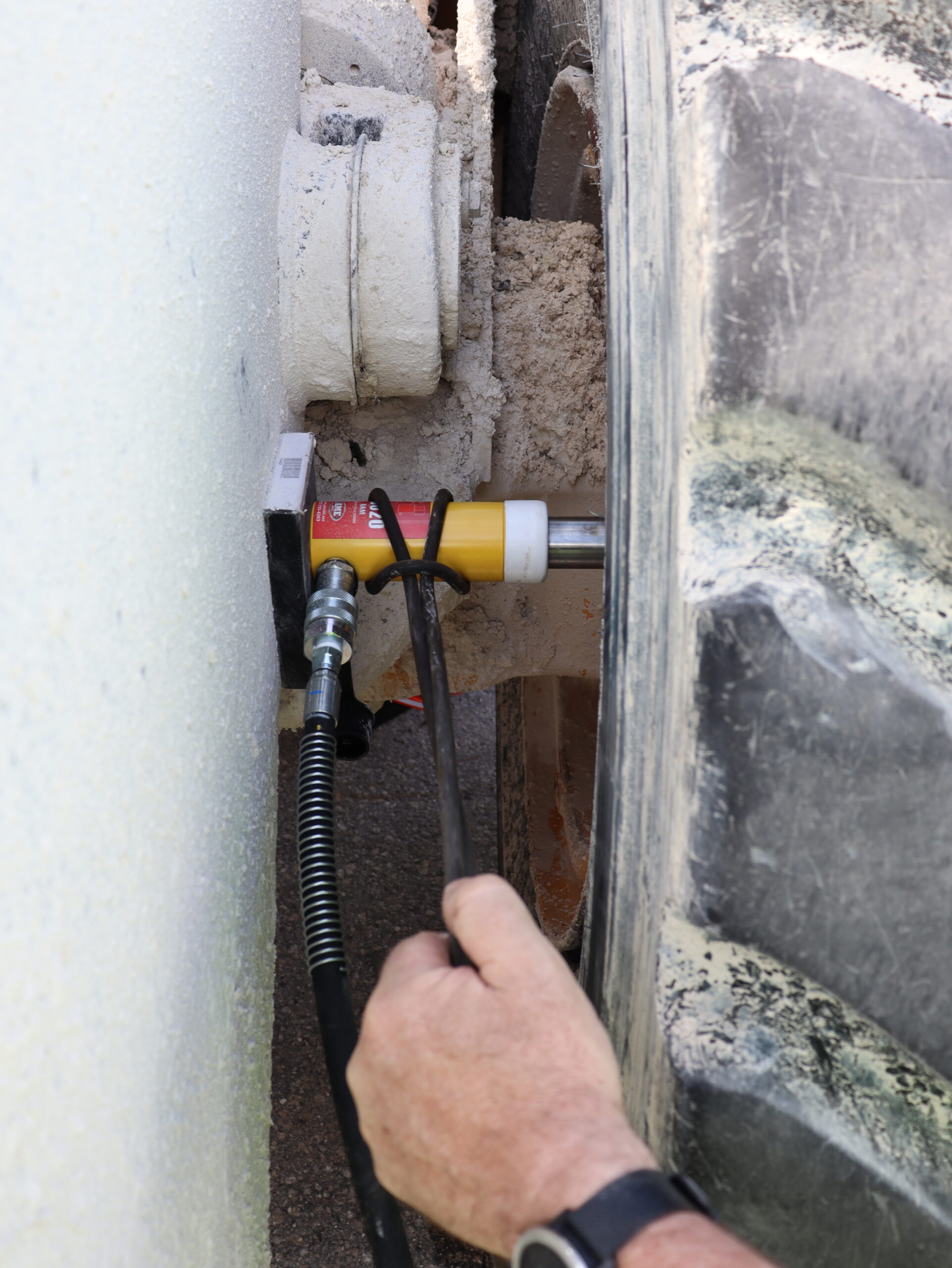 10-Ton Hydraulic Ram - Image 2
