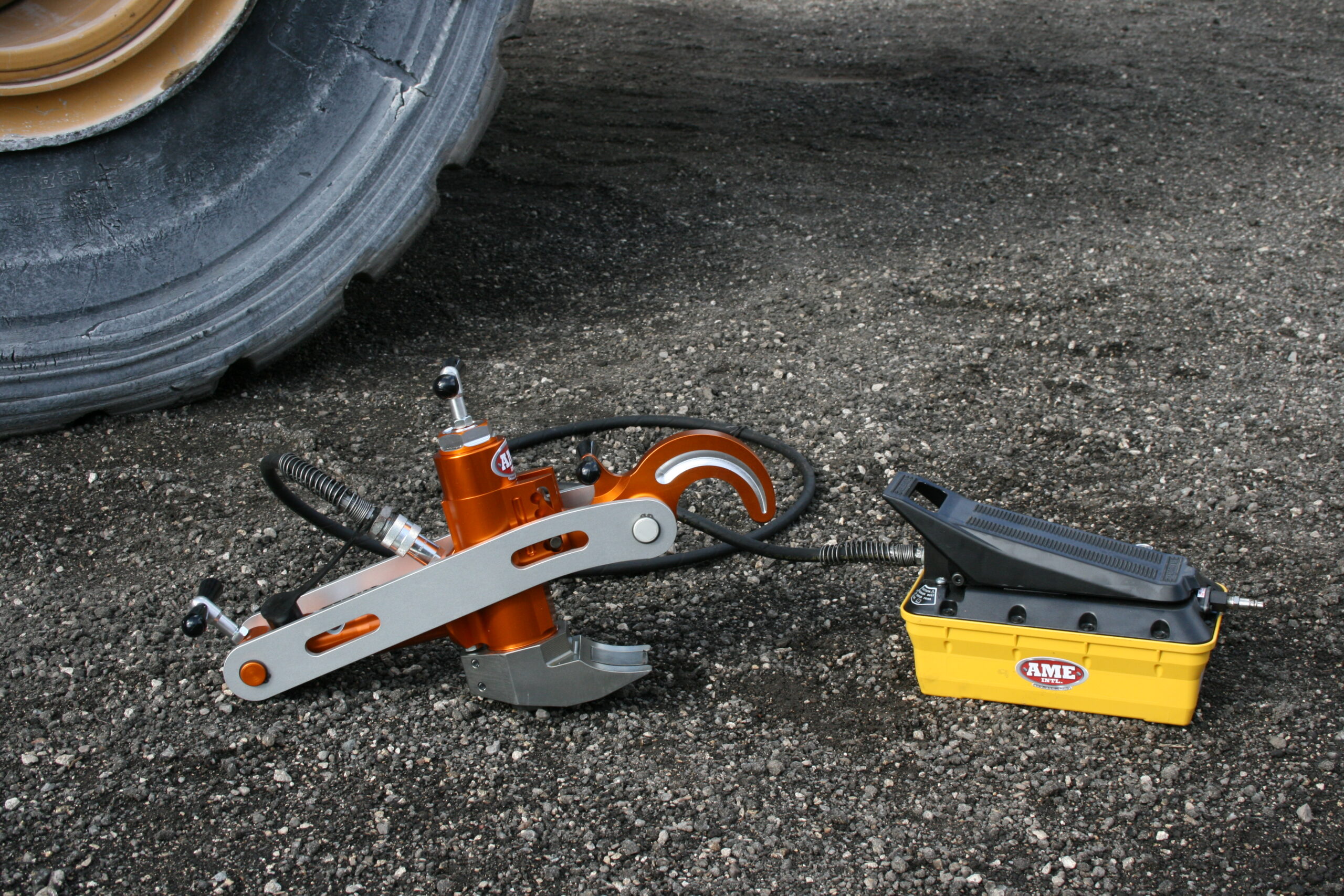 3.5 Quart Turbo II Air Hydraulic Pump - Image 2