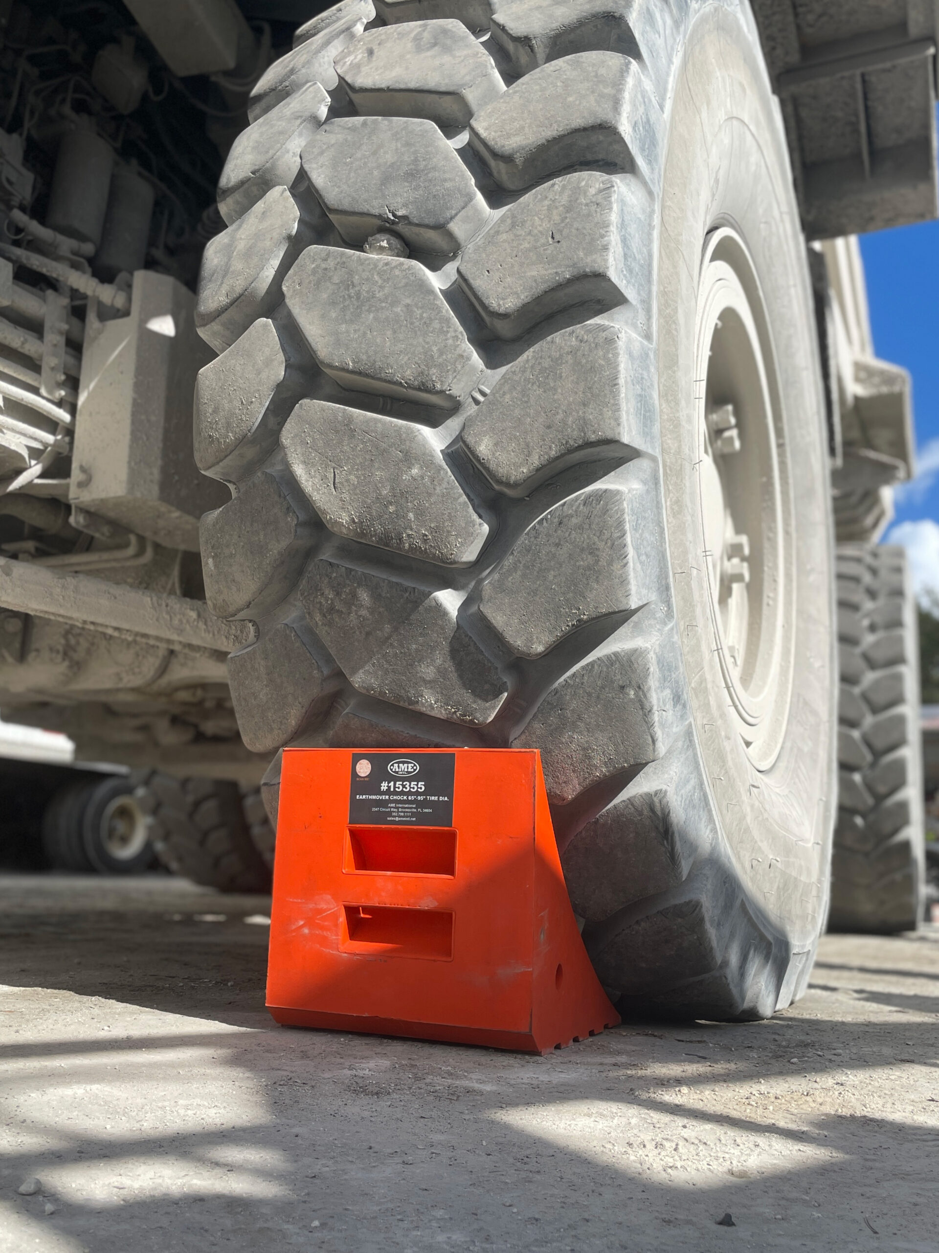 Heavy Duty & Small OTR Wheel Chocks - Image 4