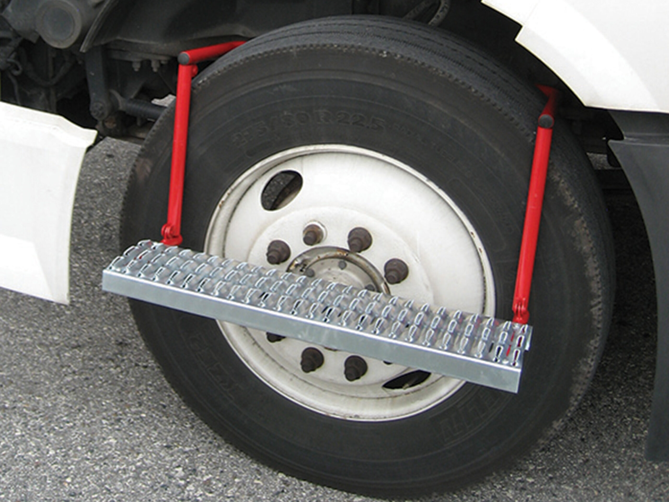 Folding Tire Step - Image 2