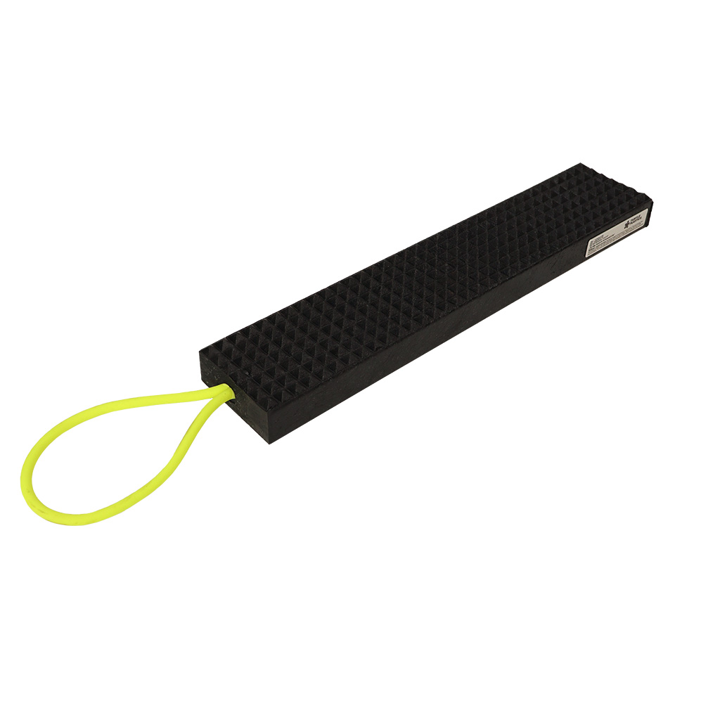 AME 15200 Pyramid Crib 2in x 4in x 18in Black Cribbing Block (1)